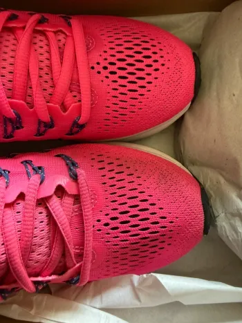 Used Nike Zoom Pegasus 33 bike — image 4 of 8