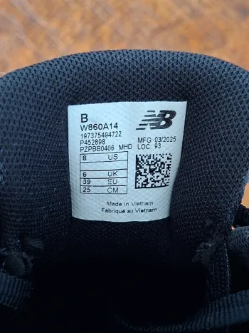 New Balance Fresh Foam 860 v14 bike d'occasion — image 8 sur 8