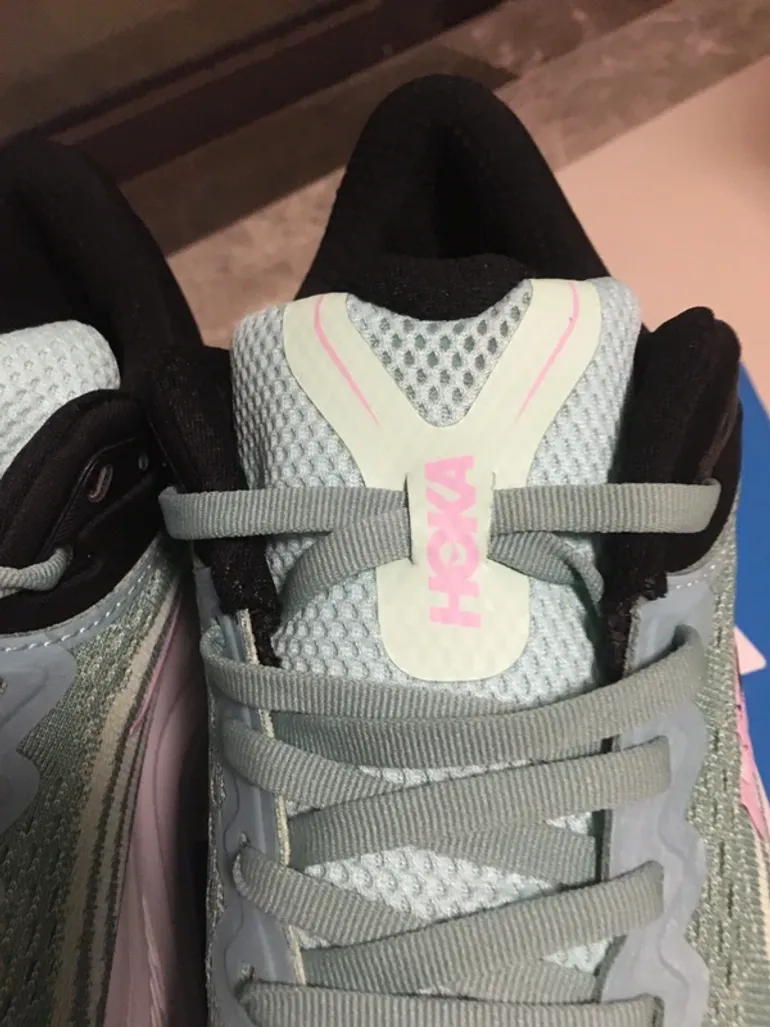 Used Hoka Running Shoes bike — image 5 of 12