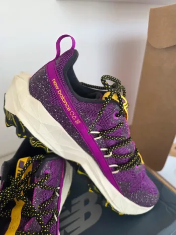 Used New Balance Sneakers bike — image 2 of 5