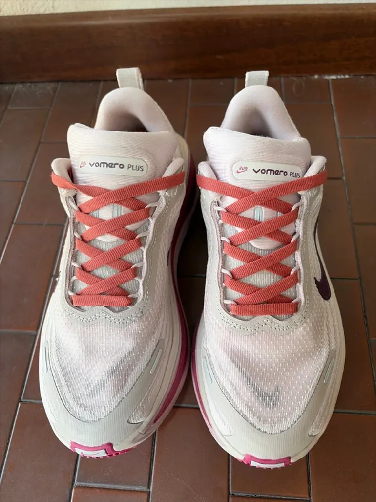 Used Nike Vomero Plus bike — image 4 of 12