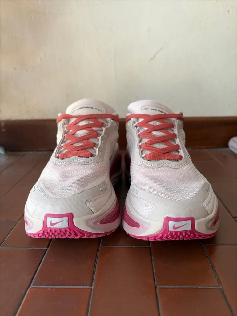 Used Nike Vomero Plus bike — image 3 of 12