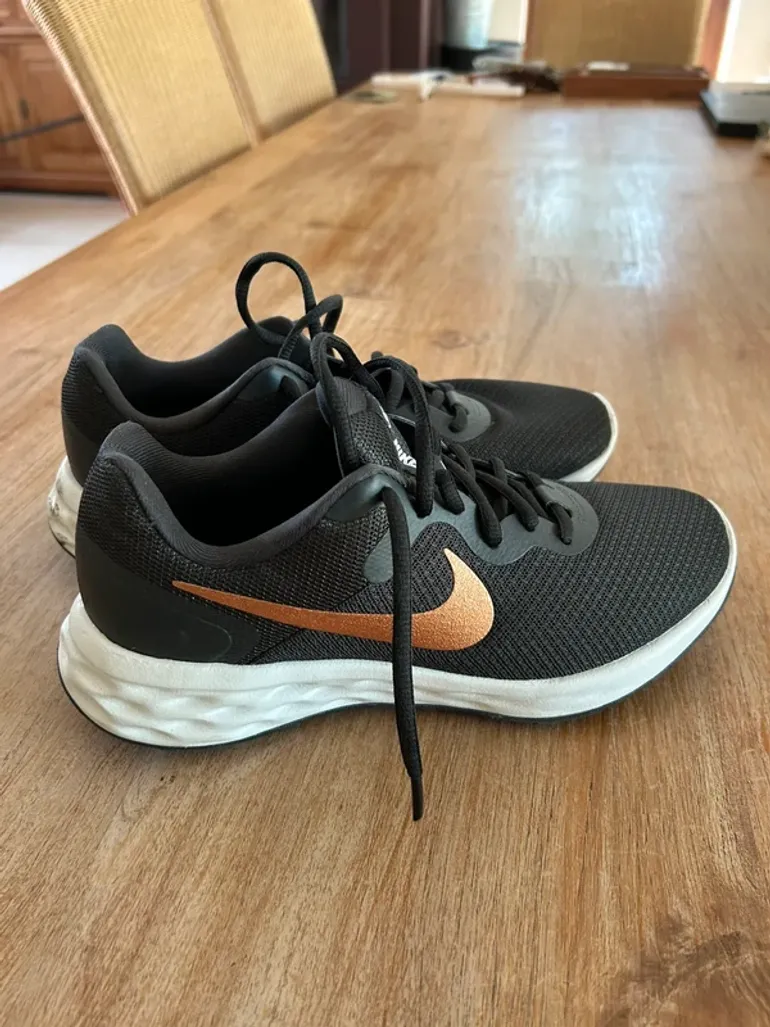 Used Nike Revolution bike — image 6 of 10