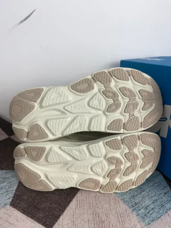 Used Hoka Laufschuhe bike — image 4 of 5