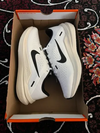Used Nike W Air Winflo 10 Running Shoes