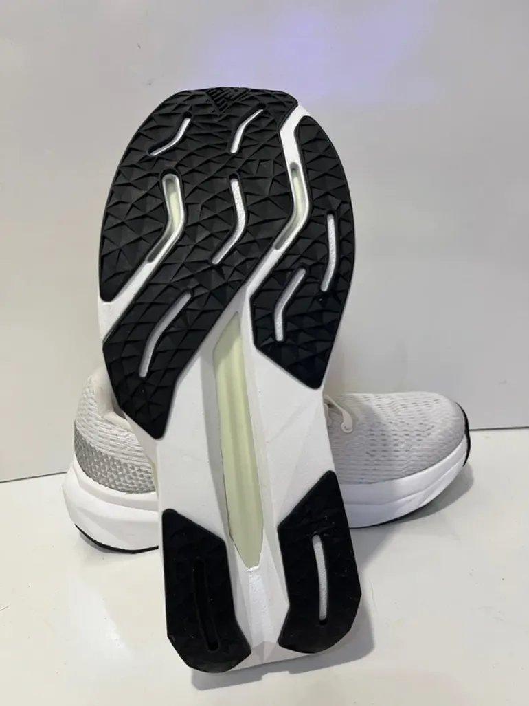 Used New Balance Propel FuelCell bike — image 6 of 7