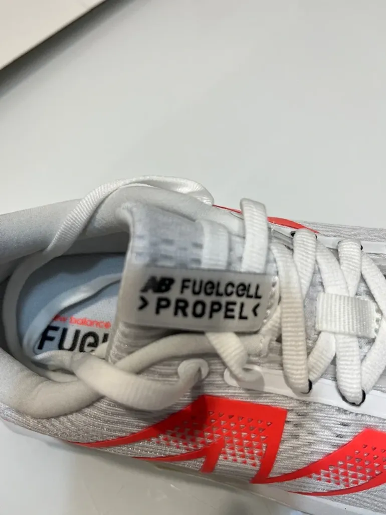 Used New Balance Propel FuelCell bike — image 7 of 7