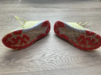 Used Hoka Arahi 6 bike — image 7 of 8