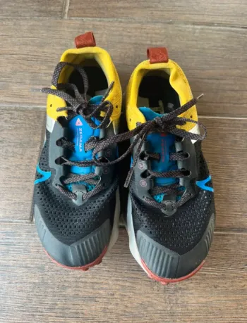 Tweedehands Nike ZoomX Zegama Trail bike — afbeelding 2 van 9