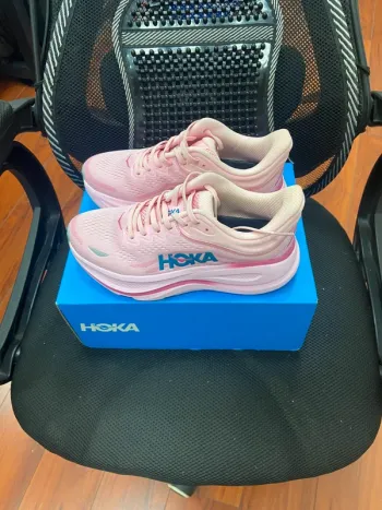 Rose Hoka Laufschuhe Running Shoes d'occasion