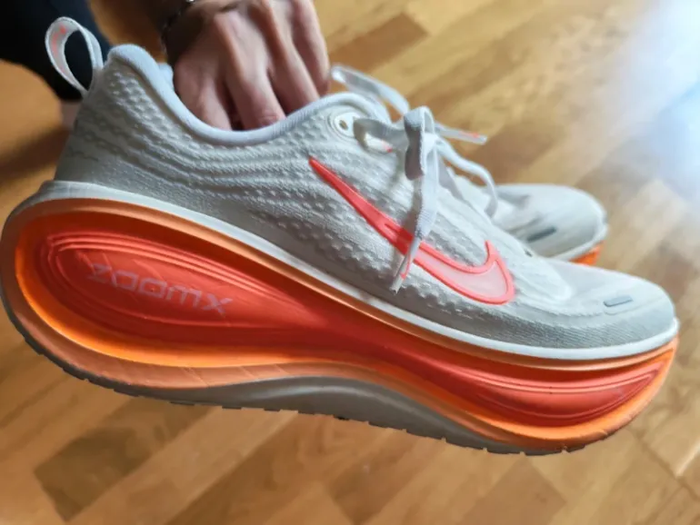 Käytetty Nike Vomero Zoom X bike — kuva 6 / 7