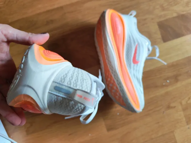 Käytetty Nike Vomero Zoom X bike — kuva 3 / 7