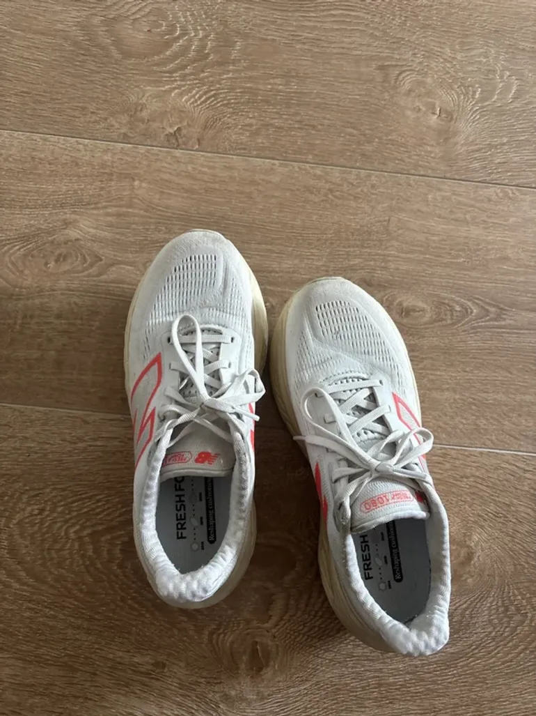 New Balance Fresh Foam 1080 bike d'occasion — image 4 sur 7