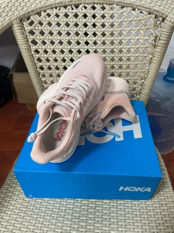 Rose Hoka Laufschuhe bike d'occasion — image 2 sur 5