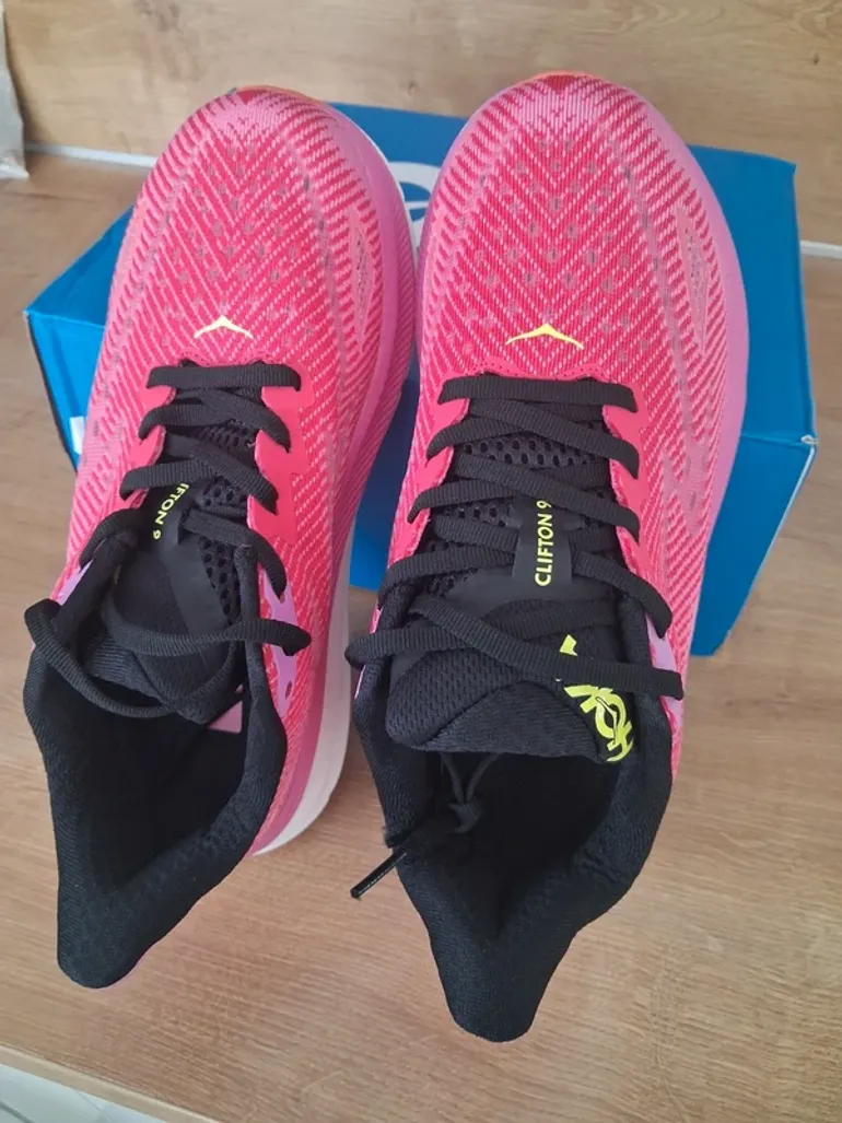 Tweedehands Hoka Running shoes bike — afbeelding 3 van 8