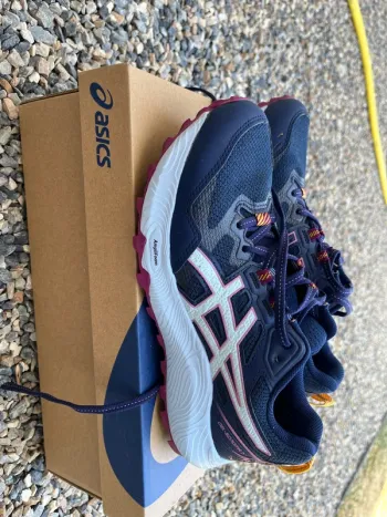 Used Asics Gel Sonoma 7 bike — image 5 of 6