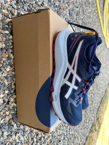 Used Asics Gel Sonoma 7 bike — image 6 of 6