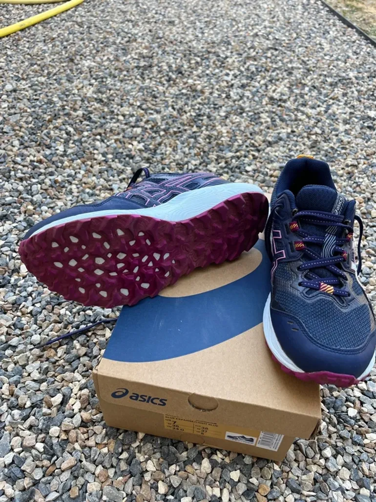 Used Asics Gel Sonoma 7 bike — image 3 of 6