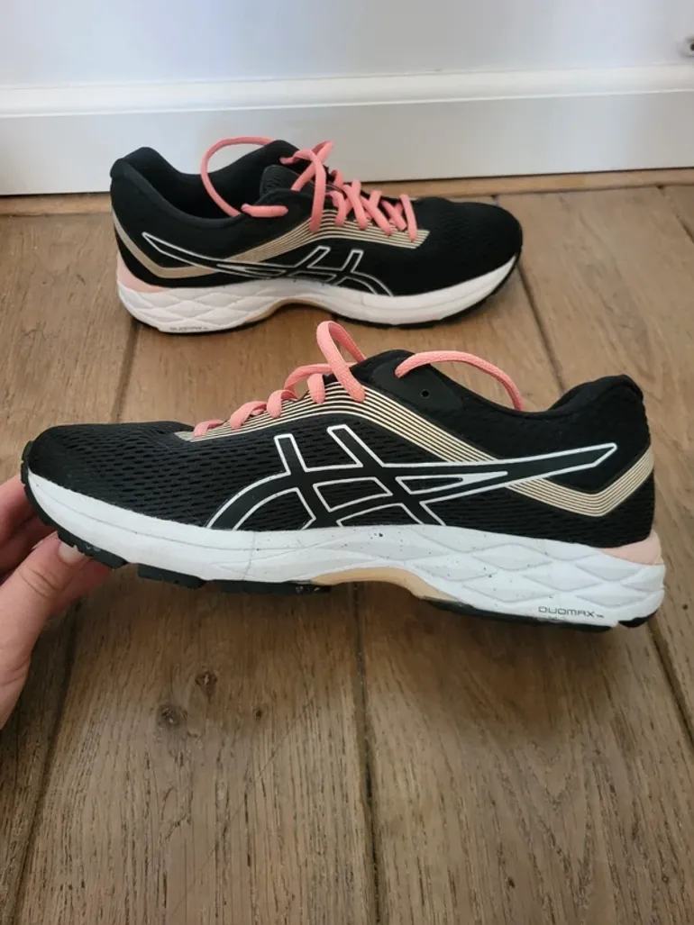 Asics GEL-Zone 7 bike usato — immagine 2 di 12