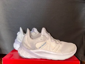 Used New Balance Fresh Foam Roav bike — image 2 of 6