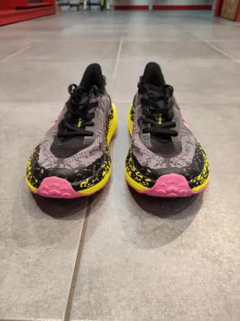 Used Hoka Speedgoat 6 bike — image 2 of 6
