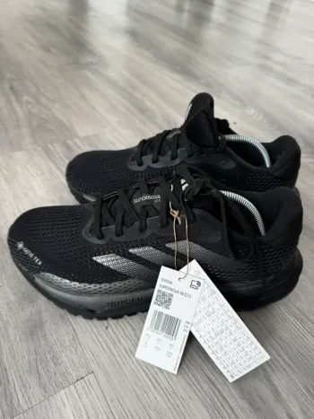 Used Supernova W GTX Running Shoes