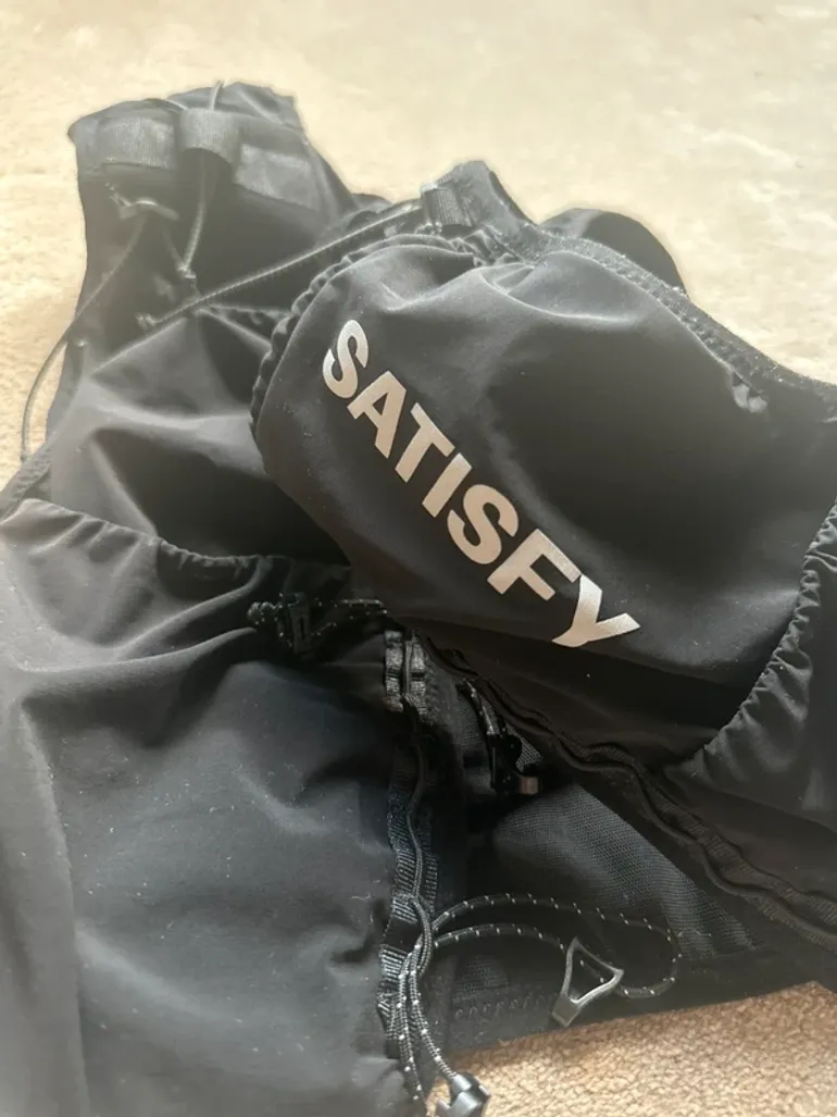 Used Ultimate Direction Justice Cordura 5L Hydration Vest bike — image 2 of 5