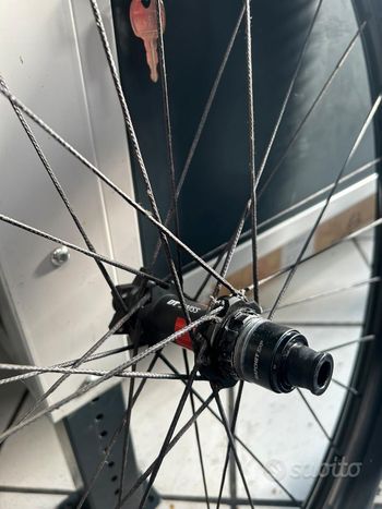 Brugt Dt Swiss KOM 27 2024 bike — billede 3 af 4