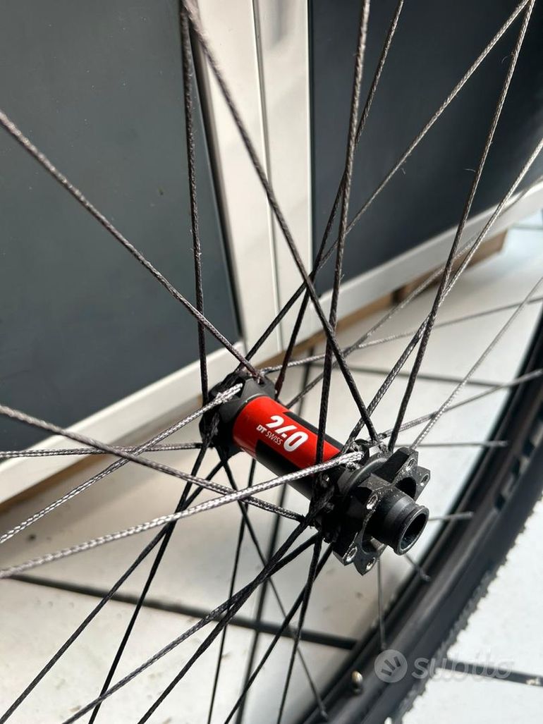 Brugt Dt Swiss KOM 27 2024 bike — billede 2 af 4