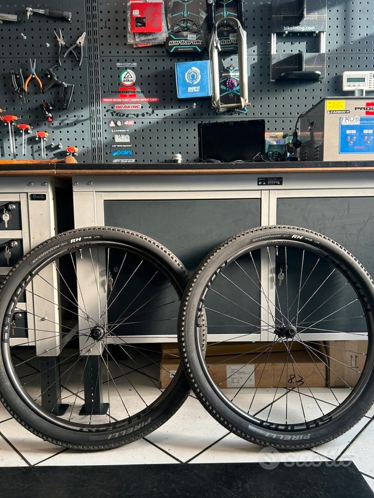 Brugt Dt Swiss KOM 27 2024 bike — billede 1 af 4