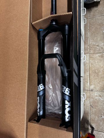 Used Fox 36 Fork 2023 bike — image 1 of 5