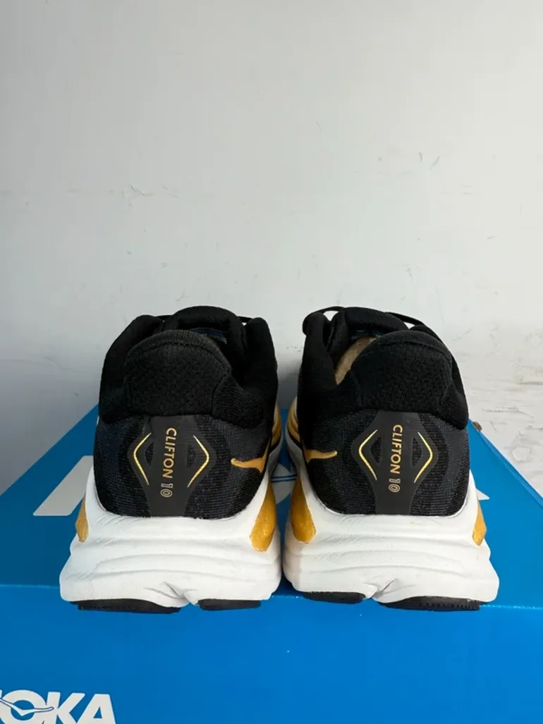 Used Hoka Running Shoes bike — image 3 of 6