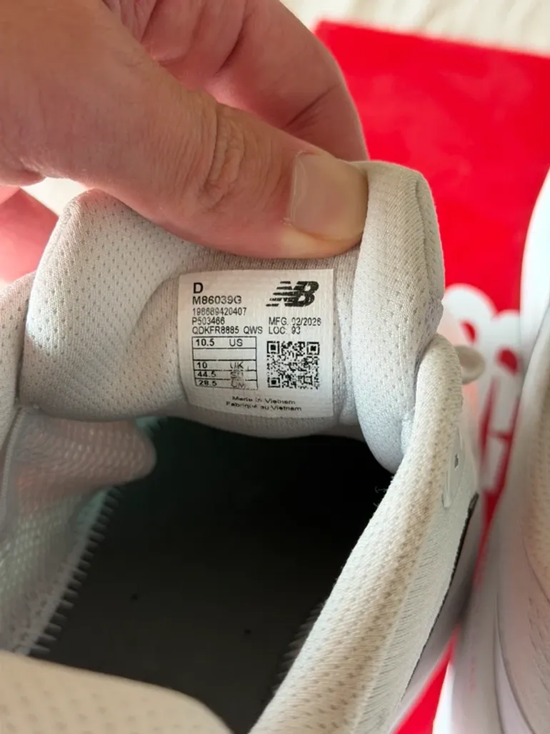 Used New Balance Fresh Foam 860 v15 bike — image 5 of 5