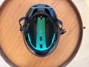 Used Lazer KinetiCore 2025 bike — image 4 of 5