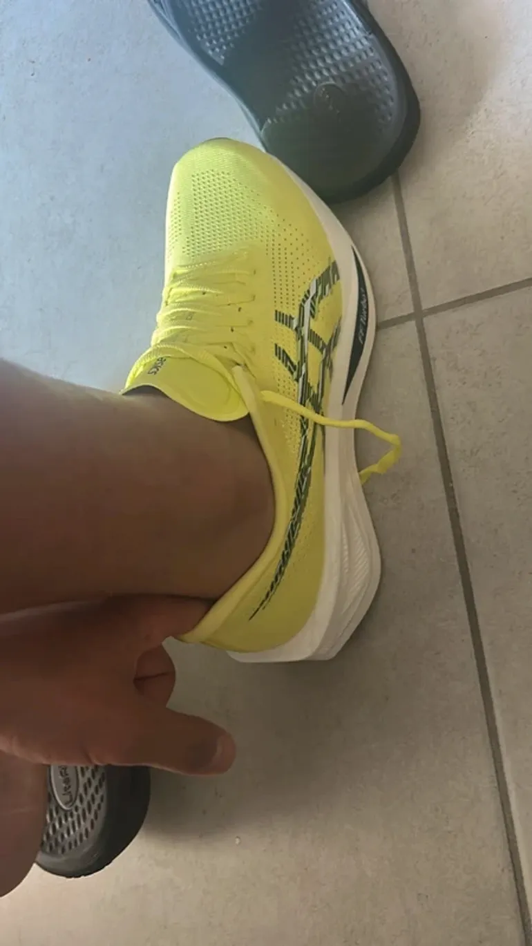 Used Asics SonicBlast bike — image 4 of 5