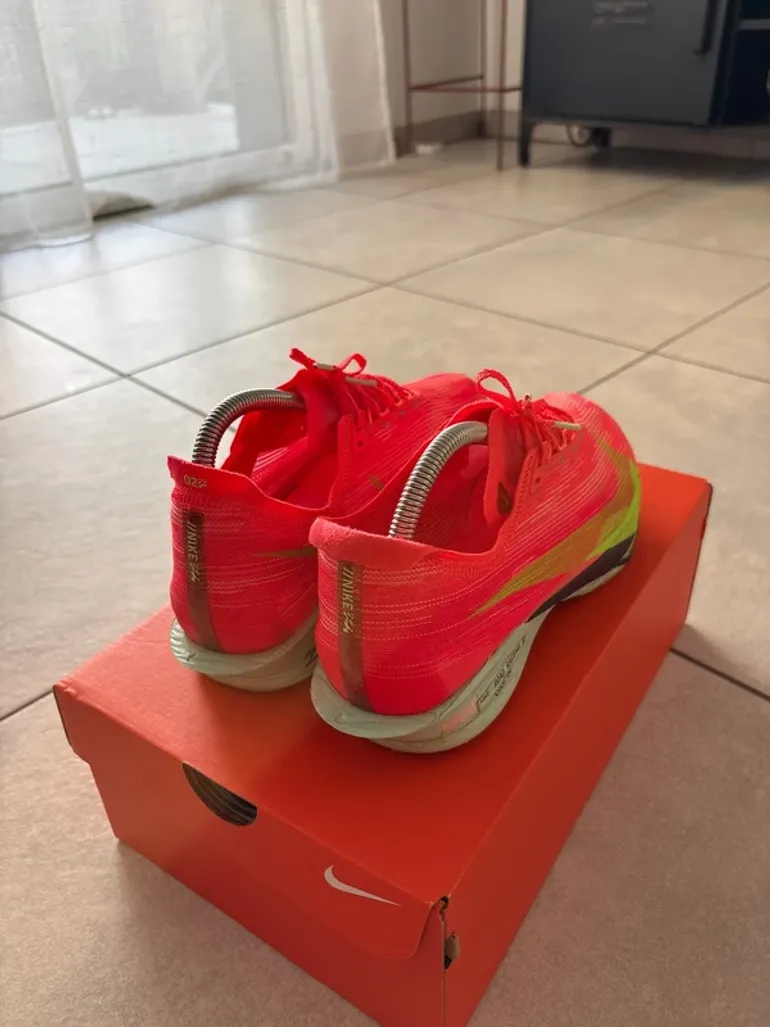 Used Nike ZoomX Streakfly 2 bike — image 3 of 5