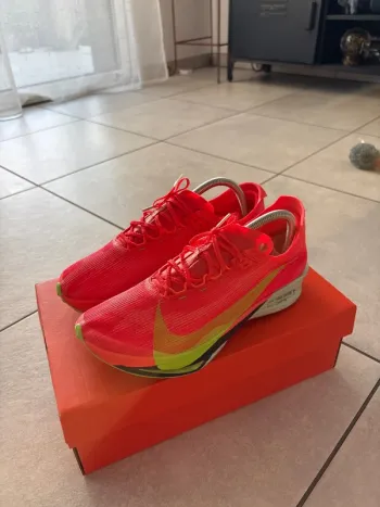 Used Nike ZoomX Streakfly 2 Running Shoes
