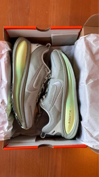Used Nike Vomero 18 bike — image 3 of 14