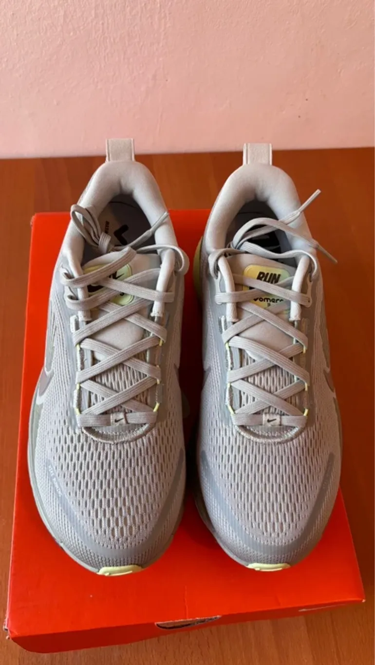 Used Nike Vomero 18 bike — image 6 of 14