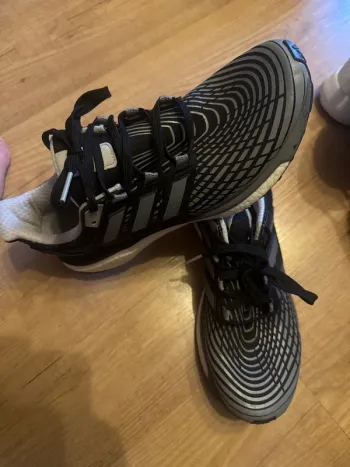 Used Adidas Boost bike — image 4 of 4