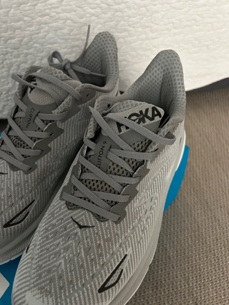 Used Hoka Shoes bike — image 2 of 3