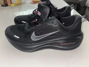 Brugt Nike Vomero Plus Running Shoes
