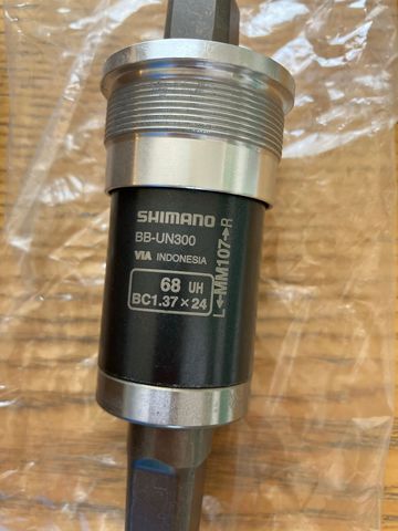 Used Shimano BB-UN300 2026 bike — image 4 of 4