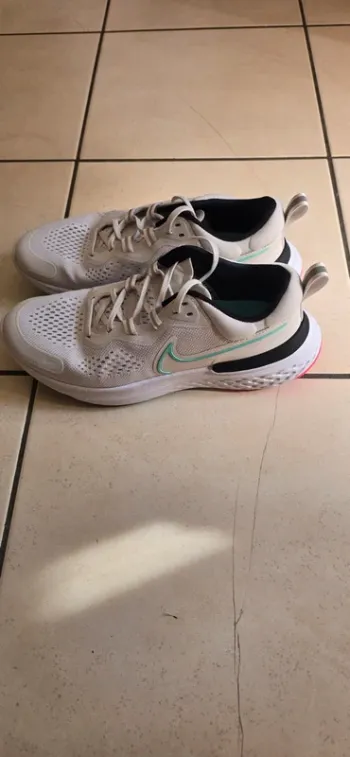 Used Nike React Miler 2 bike — image 2 of 7