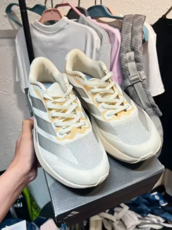 Used Adidas Adizero EVO SL bike — image 2 of 7