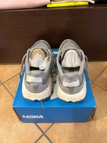 Used Hoka Speedgoat 6 bike — image 15 of 18