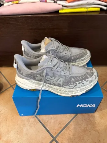 Used Hoka Speedgoat 6 bike — image 10 of 18