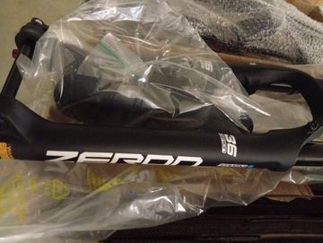 Sr Suntour Zeron 36 Boost bike usato — immagine 2 di 10