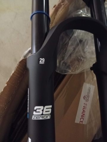Sr Suntour Zeron 36 Boost bike usato — immagine 10 di 10