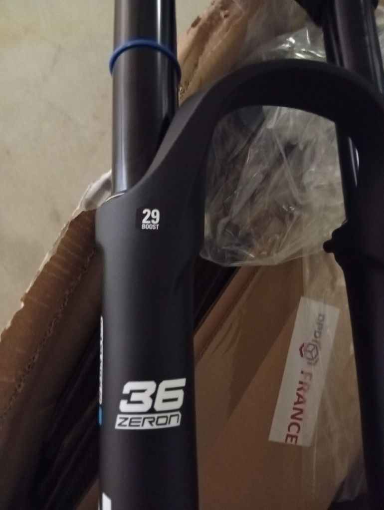 Brugt Sr Suntour Zeron 36 Boost bike — billede 10 af 10